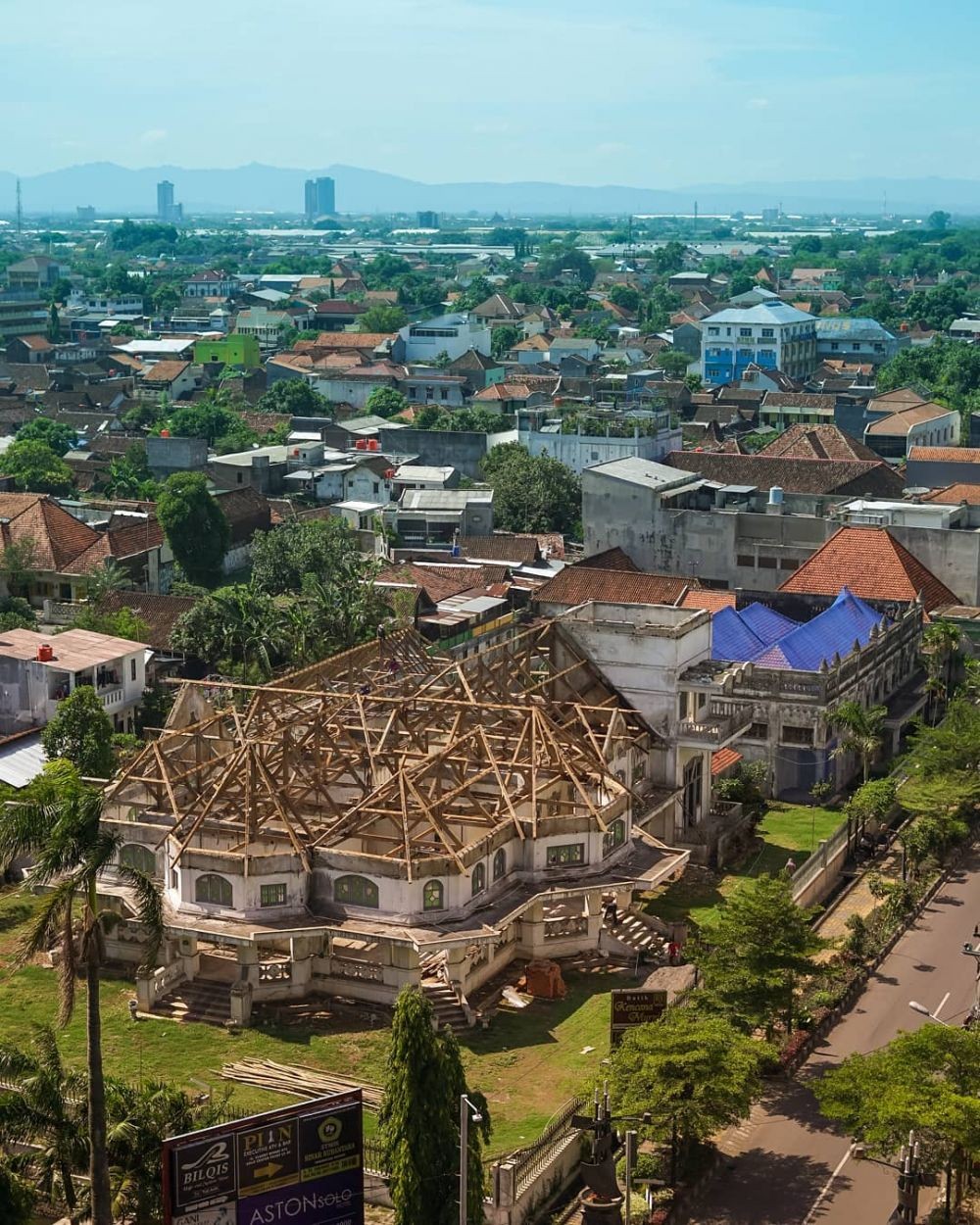 9 Tempat yang Terkenal Angker di Solo, Ada Suara Gamelan Mistis