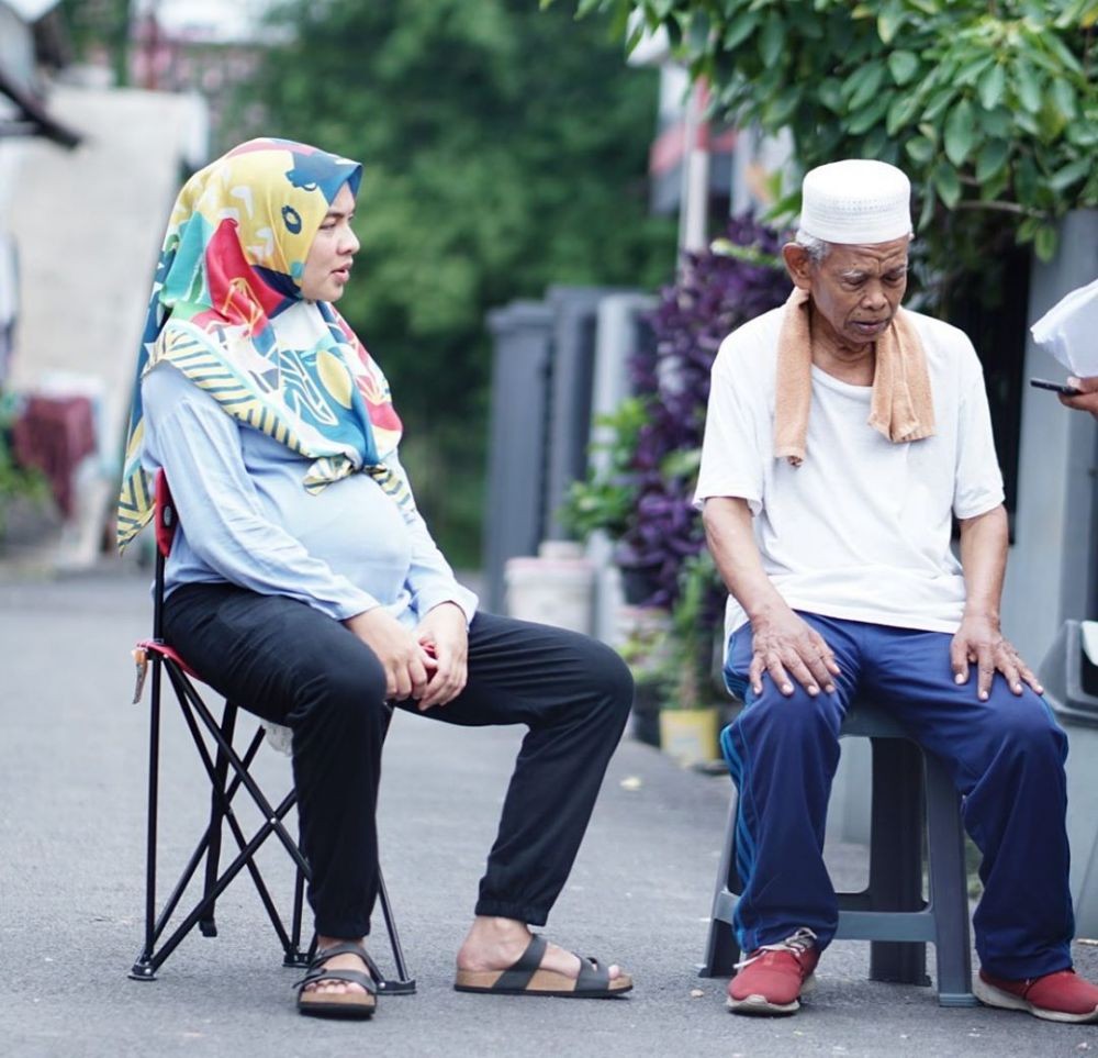 Denok 'Meninggal', 10 Potret Kenangan Tika Bravani Saat Syuting TOP
