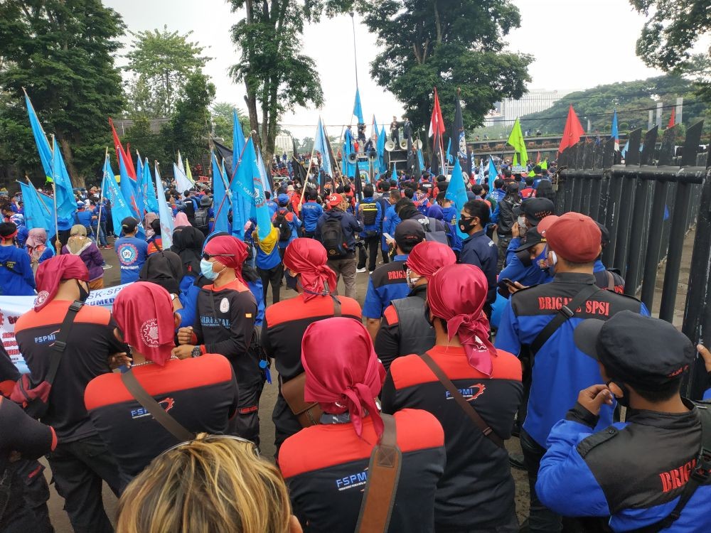 UMP 2021 Banten Gak Naik, Buruh Nilai Wahidin Cari Aman 