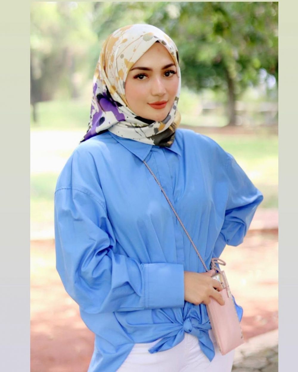 10 Gaya Simpel tapi Hits Imel Putri Cahyati, Bak Sosialita Kekinian