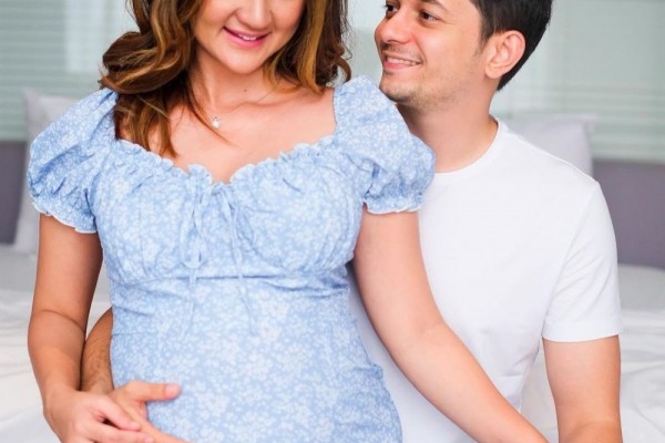 Jalani Bayi Tabung, 10 Foto Manis Istri Andrew Andika Pamer Baby Bump