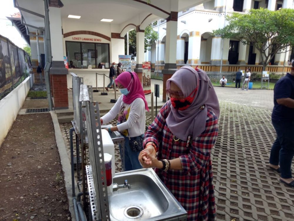 Cegah Klaster Baru, Pengunjung Lawang Sewu Diminta Rutin Cuci Tangan