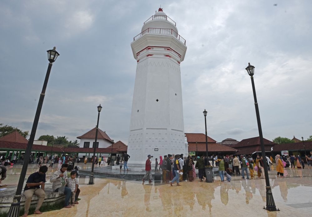 10 Tempat Wisata Populer di Banten, Ada Masjid Agung