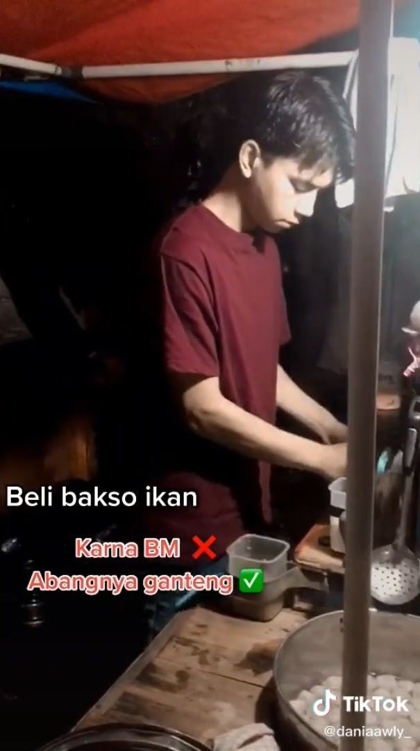 Viral Tukang Bakso Mirip Raffi Ahmad Yang Beli Sampai Salting