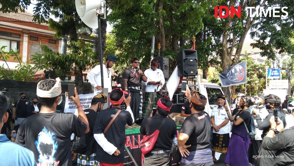 Masyarakat Nusa Penida Bali Ingin AWK Cepat Turun dari Jabatan DPD RI