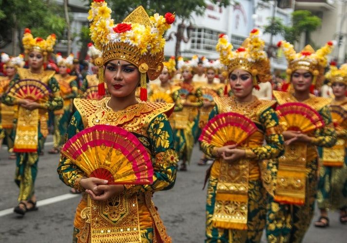 Orang Korea Bilang, Ada 10 Hal Unik Tentang Indonesia Bikin Kaget