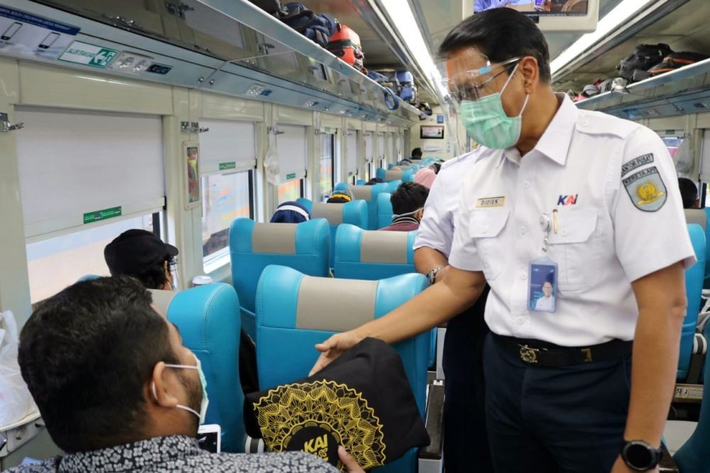 Kereta Api Surabaya-Jakarta Lebih Cepat 20 Menit
