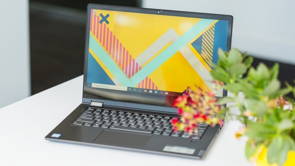 Rekomendasi 7 Laptop Terbaik dengan Layar IPS di 2020, Warna Tajam!