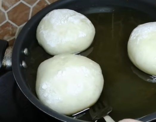 Cara Gampang Buat Donat Bomboloni Cokelat, Enak dan Tanpa Ribet