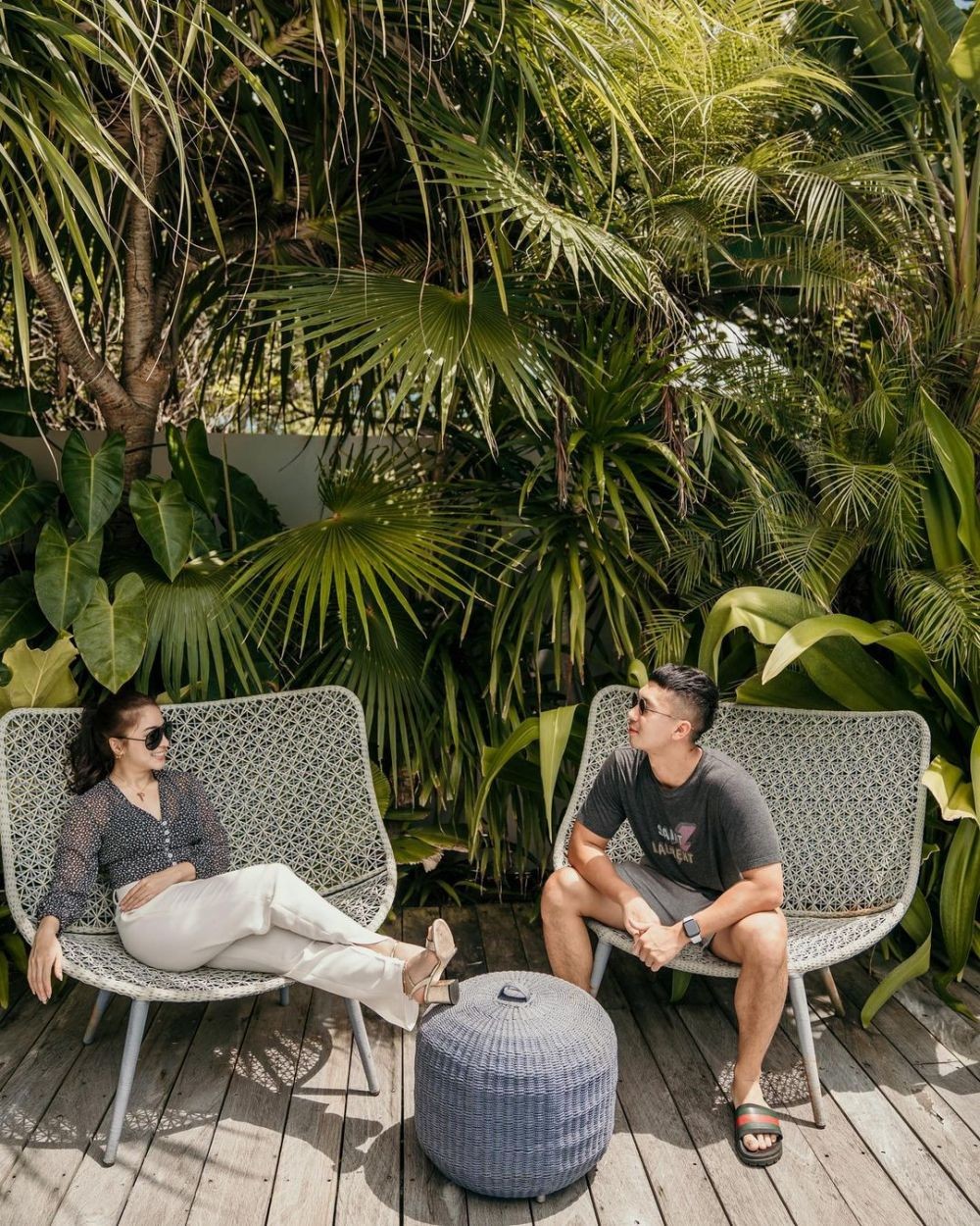 Mini Honeymoon Mewah, 10 Momen Romantis Nikita Willy dan Indra Priawan