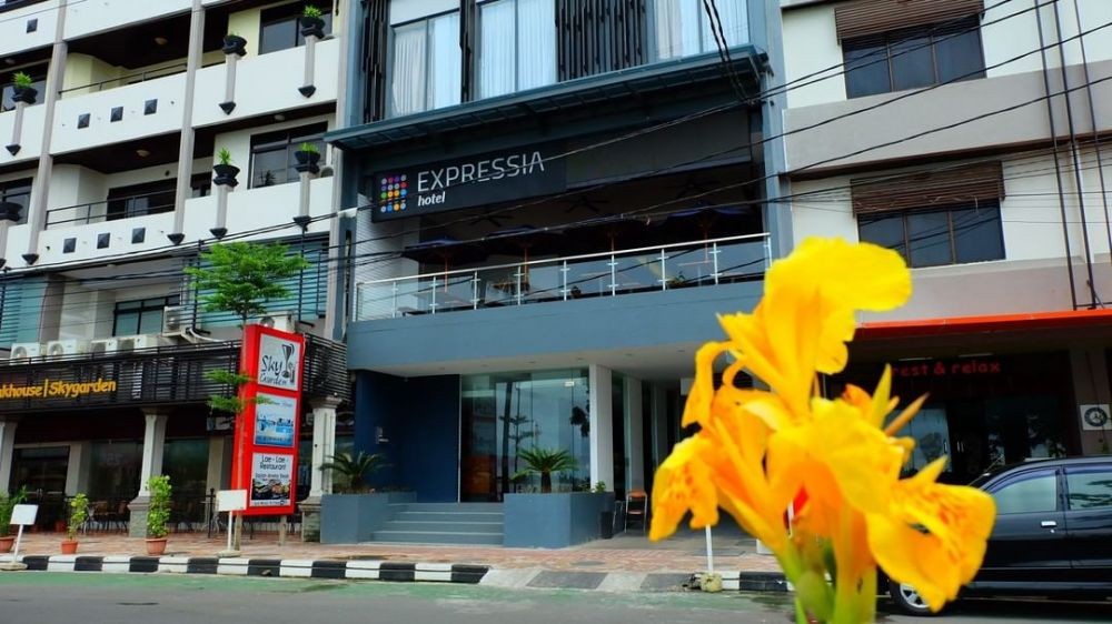 7 Hotel Harga Terjangkau di Sekitar Pantai Losari Makassar
