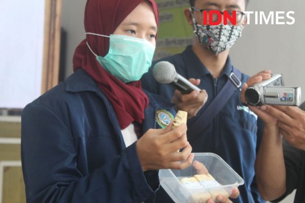 Kreatif, Mahasiswa di Jombang Buat Sabun Cuci Tangan dari Minyak Bekas