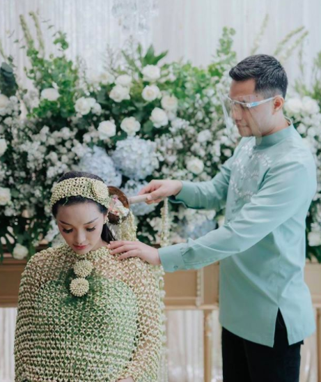 Melahirkan Prematur, 10 Momen Haru Perjuangan Kehamilan Zaskia Gotik