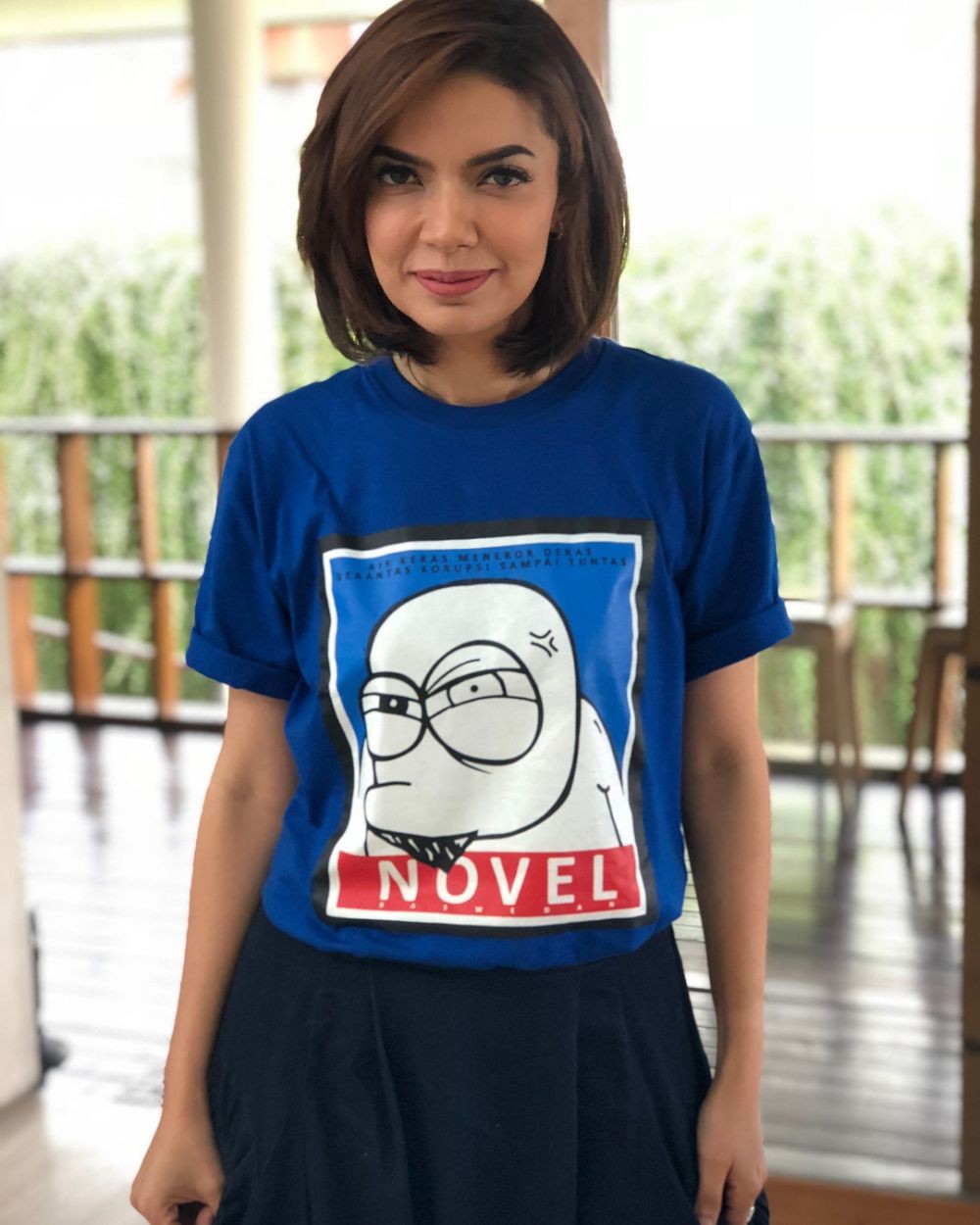 Simpel dan Keren, 10 Foto Najwa Shihab Pakai Kaus dengan Kata Bermakna