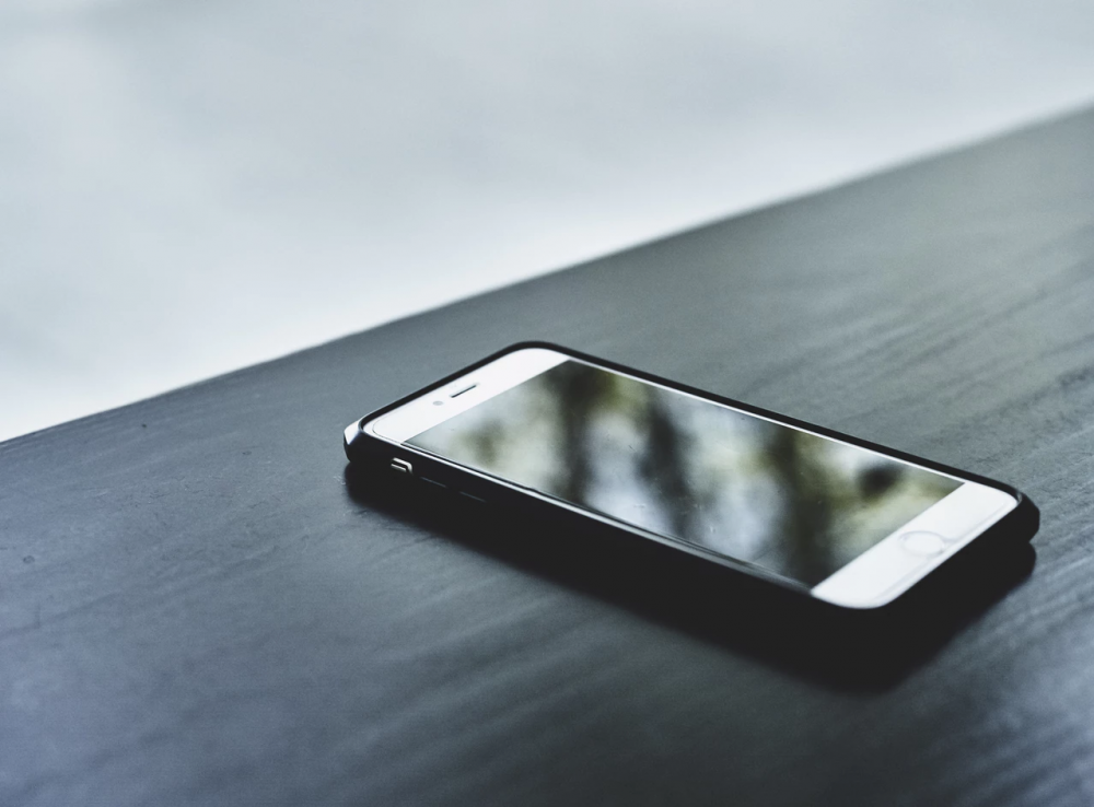 10 Cara Mengurangi Paparan Radiasi Gadget pada Tubuhmu, Terapkan Yuk!