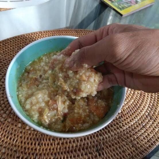 10 Potret Cara Makan Bubur yang Bikin Asli Ngeselin!