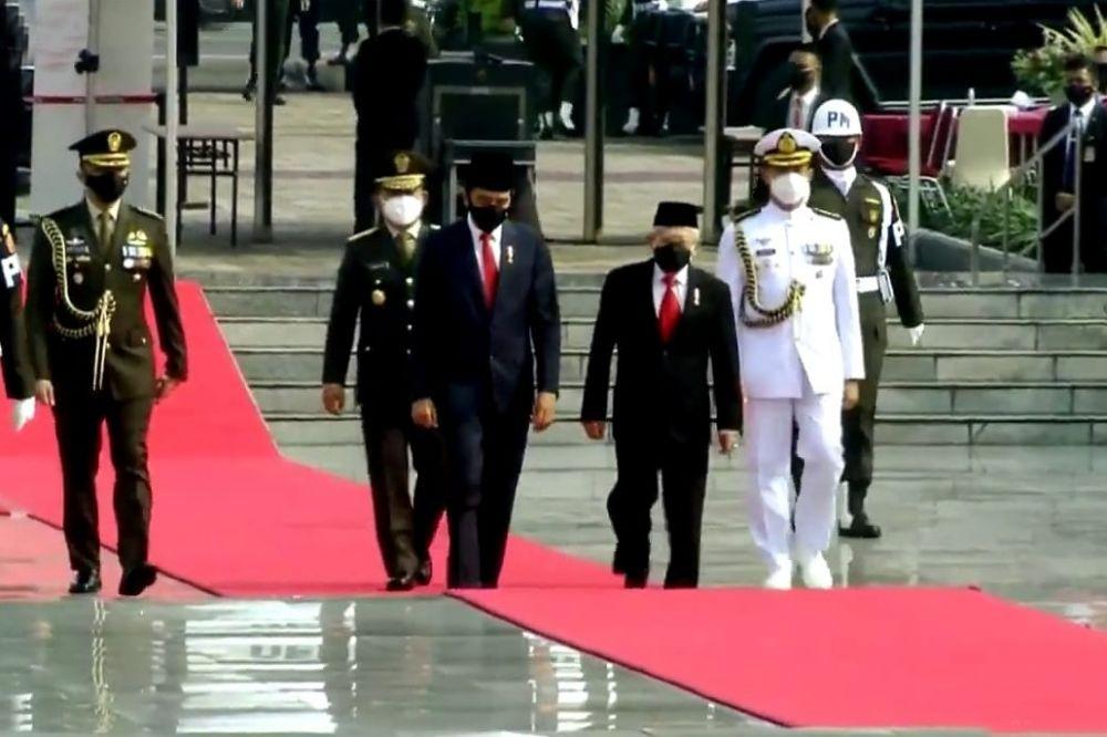 Jokowi Pimpin Upacara Hari Pahlawan Di TMP Kalibata, Begini Suasananya