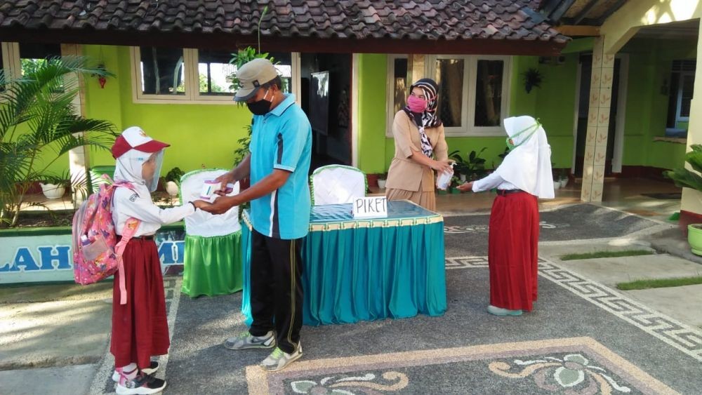 Sejumlah Sekolah di Lombok Tengah NTB Mulai Belajar Tatap Muka