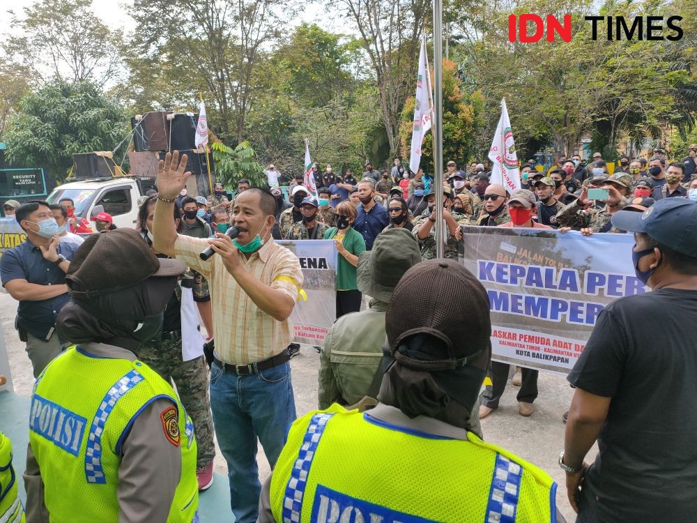 Warga Demo Kantor BPN Balikpapan, Sempat Ada Ketegangan!