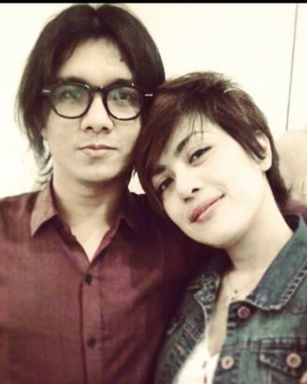 9 Artis yang Berpasangan dengan Orang Sumut, Keras tapi Romantis!