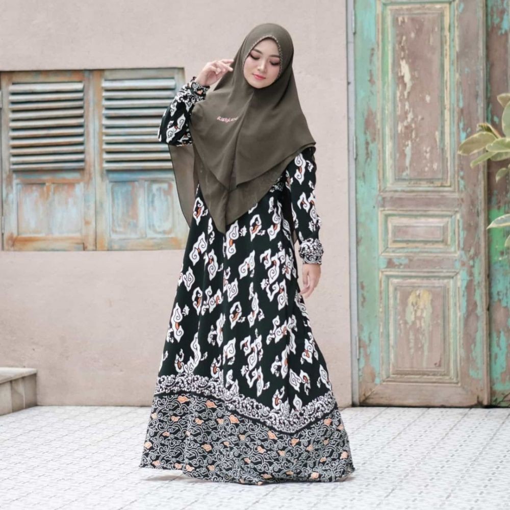 Kece dan Modis, 7 Inspirasi Baju Muslim Rancangan Risty Tagor