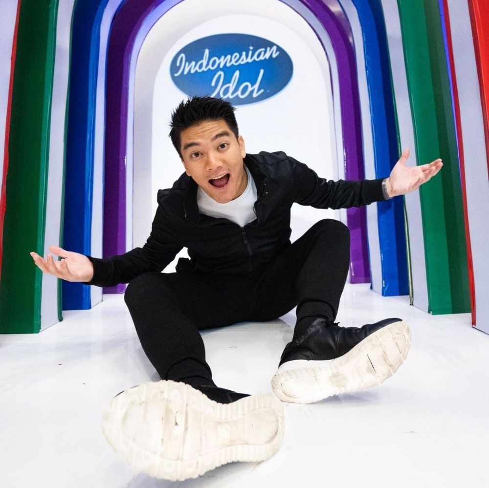 10 Potret Boy William, Gantikan VJ Daniel Jadi Host Indonesian Idol