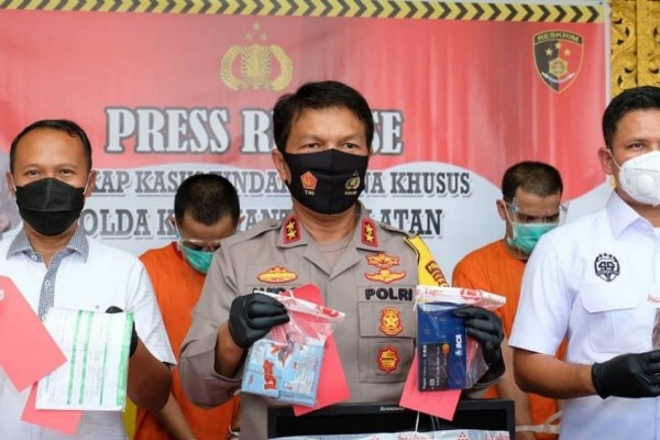 Kapolda Jatim Dijabat Irjen Nico Afinta, Mantan Kapolda Kalsel