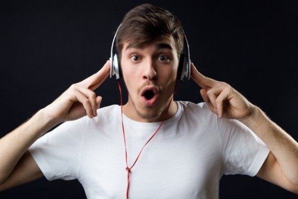 9 Cara Membuat Headset dan Kabelnya Awet, Gak Beli Melulu