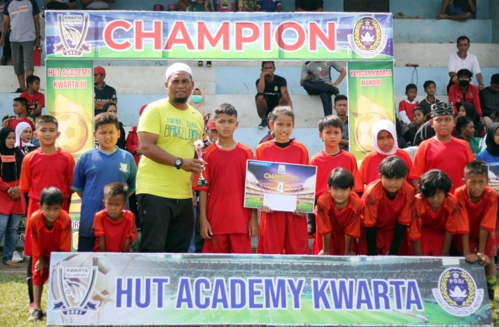 SSB Mayang Putra Juarai Festival U-12 HUT Academy Kwarta 