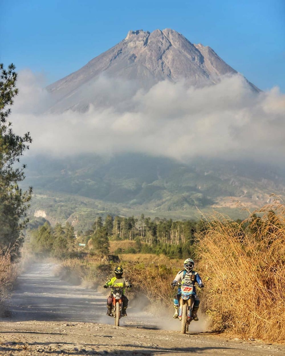 Dekat Gunung Merapi, Ini 10 Tempat Wisata yang Ditutup ...