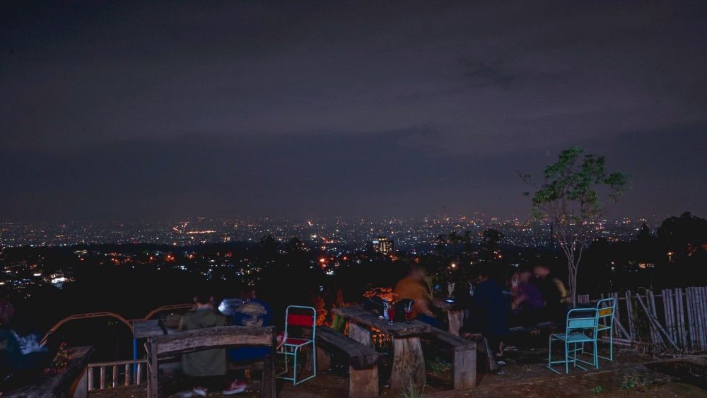 Punya View City Light, 5 Tempat Wisata Malam Terbaik di Bandung
