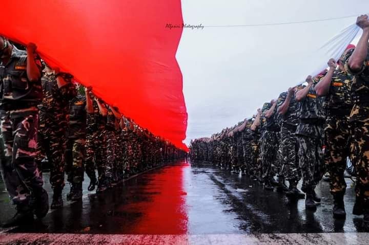 Cerita Pedagang Bendera Merah Putih Musiman Jelang HUT ke-77 RI  