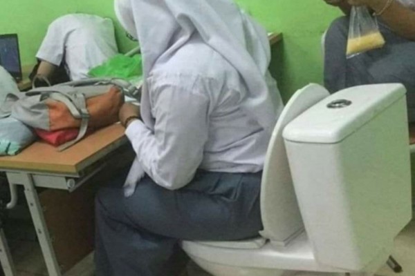 10 Potret Kelakuan Absurd Anak SMA, Tingkah Kocaknya Gak Terduga