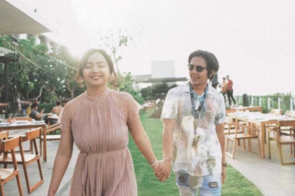 10 Rekomendasi Outfit Hangout ala Ayu Puspa, Selebgram Hits Asal Bali