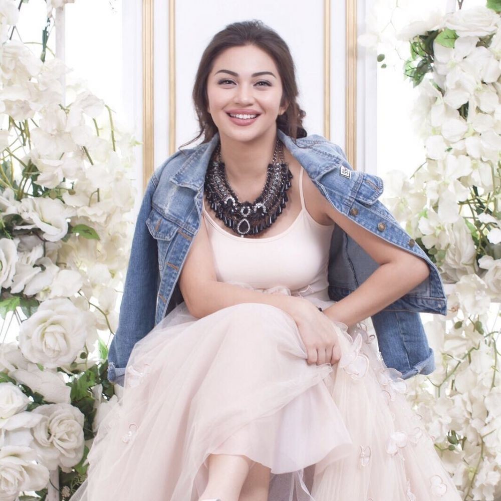 Gak Cuma Foto di KTP, Ariel Tatum selalu Curi Perhatian