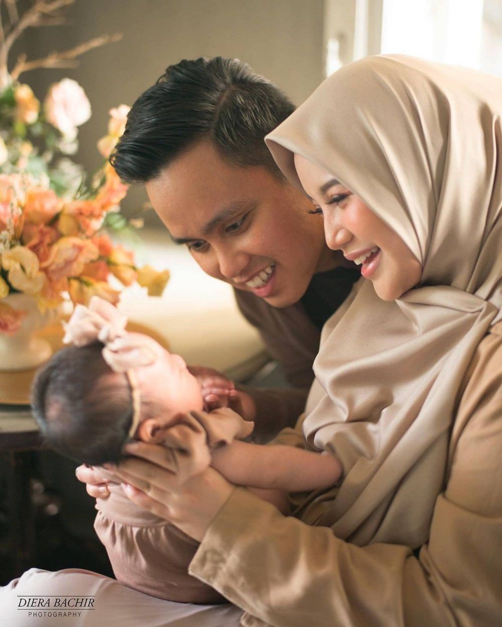 10 Panggilan Kesayangan Pasangan Artis Indonesia, Ada Pupuw-Mumuw!