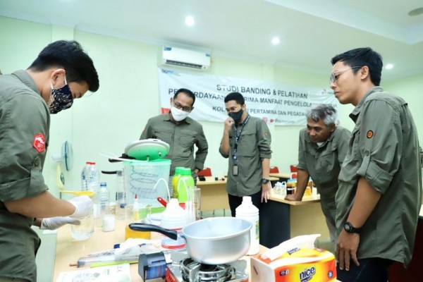 Dorong Produksi Energi Terbarukan, Pertamina Fasilitasi Bank Sampah