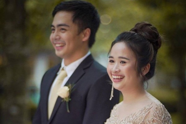 Anggun, 10 Potret Gritte Agatha dengan Dress di Pernikahan Kakak