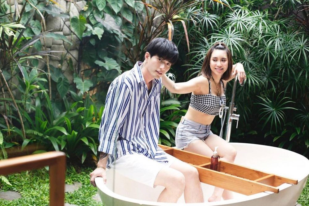 Road Trip Dari Jakarta, 10 Momen Liburan Lee Jeong Hoon di Bali