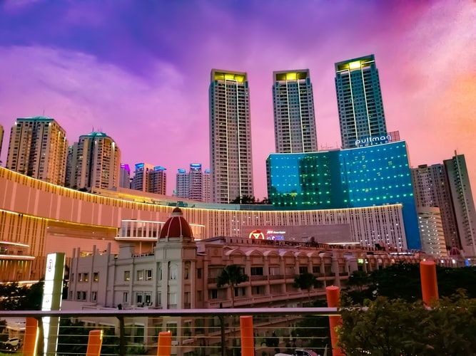 10 Kebiasaan Warga Jakarta Ini Ternyata Aneh di Mata Turis Korea