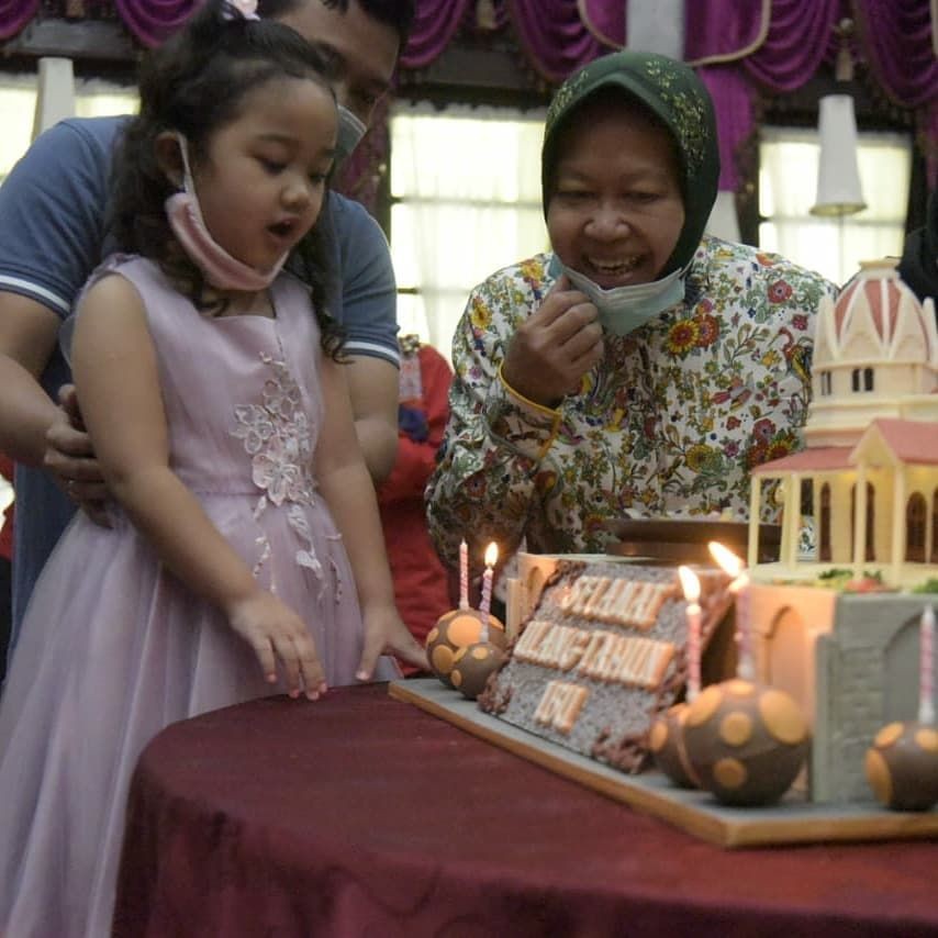 Berulang Tahun ke-59, Risma Minta Kado Kesehatan bagi Warga Surabaya