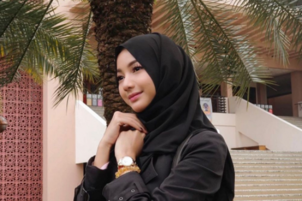 10 Potret Manis Glenca Chysara, Berhijab Curi Perhatian Netizen