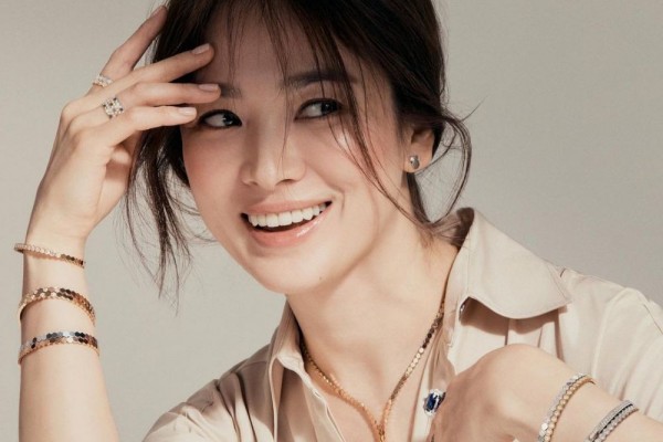 Ulang Tahun ke-39, 10 Pesona Song Hye Kyo yang Makin Glowing