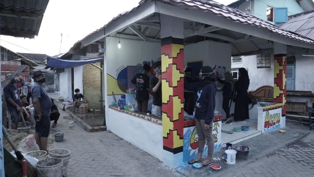 Kala Anak Muda Berkreasi Bikin Toilet Komunal Ramah Energi di Lampung