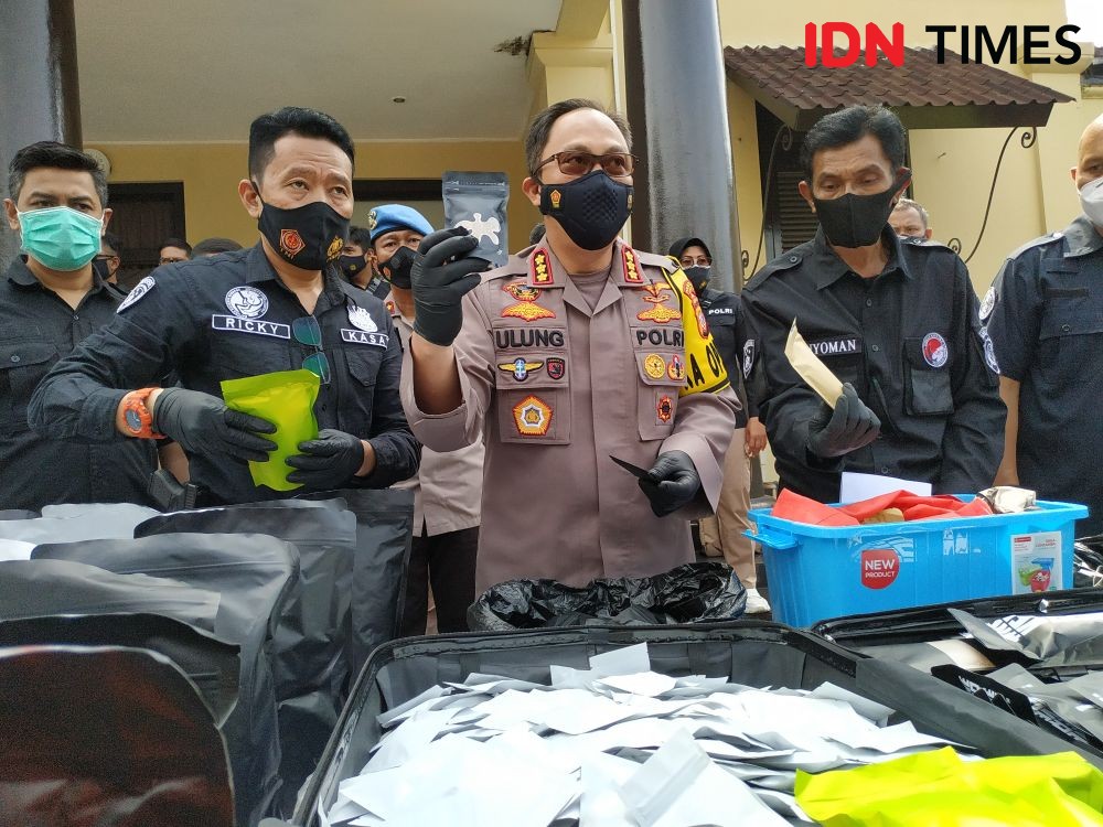 Polrestabes Bandung Amankan 150 Kilogram Tembakau Gorila Siap Edar
