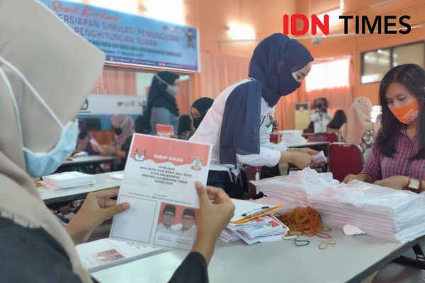 7 Petugas Pelipatan Kertas Suara di KPU Balikpapan Reaktif COVID-19