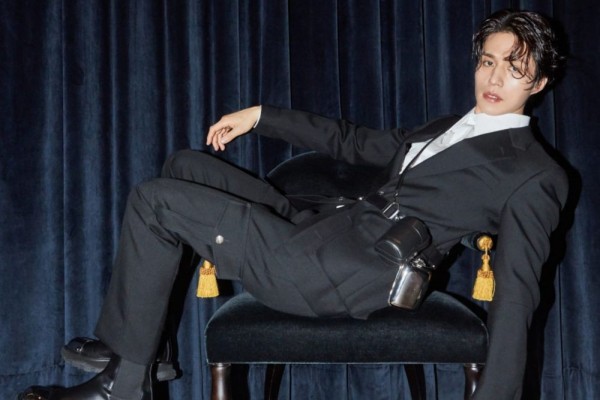 Visual Abis! 10 Potret Lee Dong Wook yang Memikat untuk GQ Korea