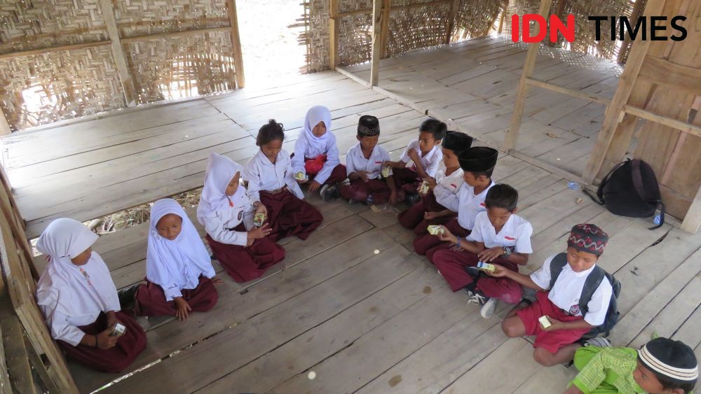 Kisah Pilu SD Moro Dewe, Guru Tanam Singkong untuk Operasional Sekolah