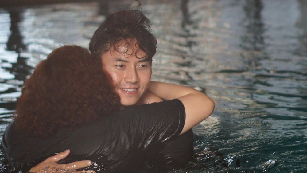 Penuh Momen Haru, 10 Potret Rafael Tan Lakoni Proses Baptis