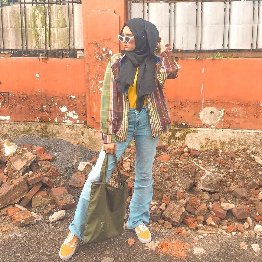 Calon Idola Baru, 9 Gaya OOTD ala Nabilah Vadaq yang Kece Abis